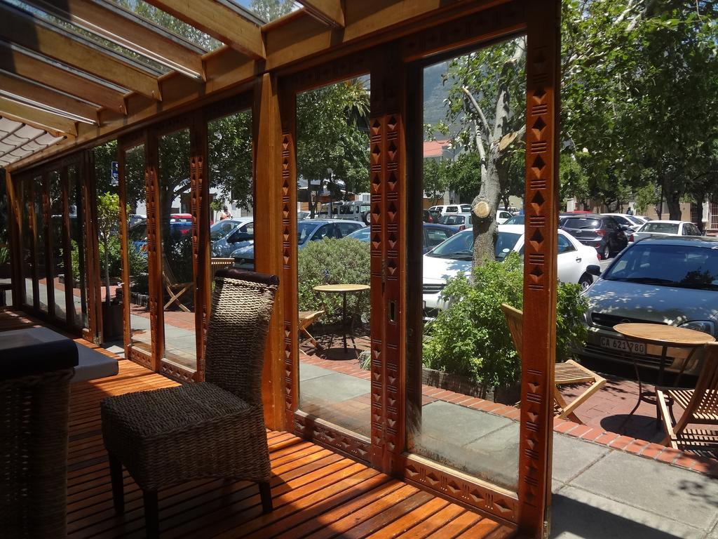 Ikhaya Lodge Fokváros Kültér fotó