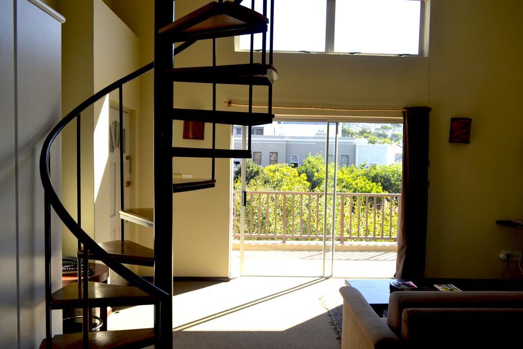Ikhaya Lodge Fokváros Kültér fotó