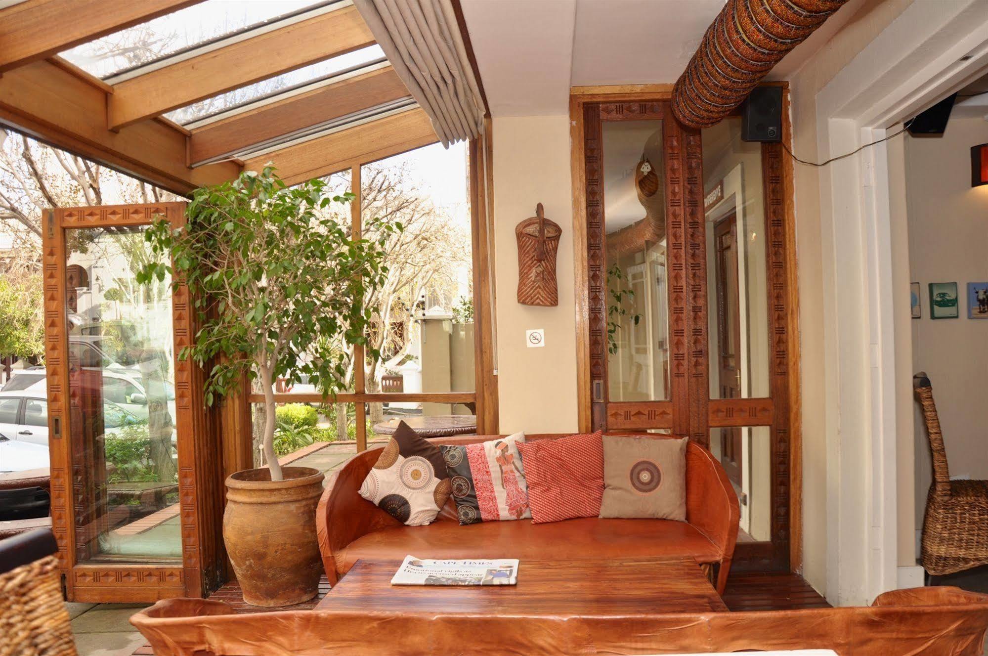 Ikhaya Lodge Fokváros Kültér fotó