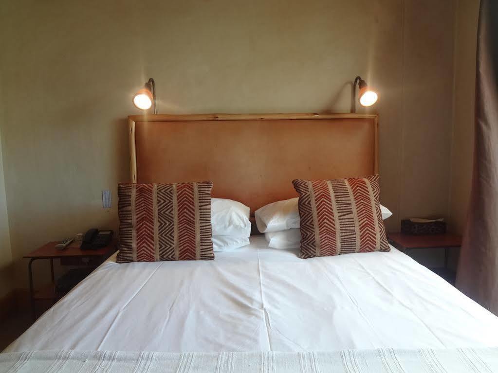 Ikhaya Lodge Fokváros Kültér fotó