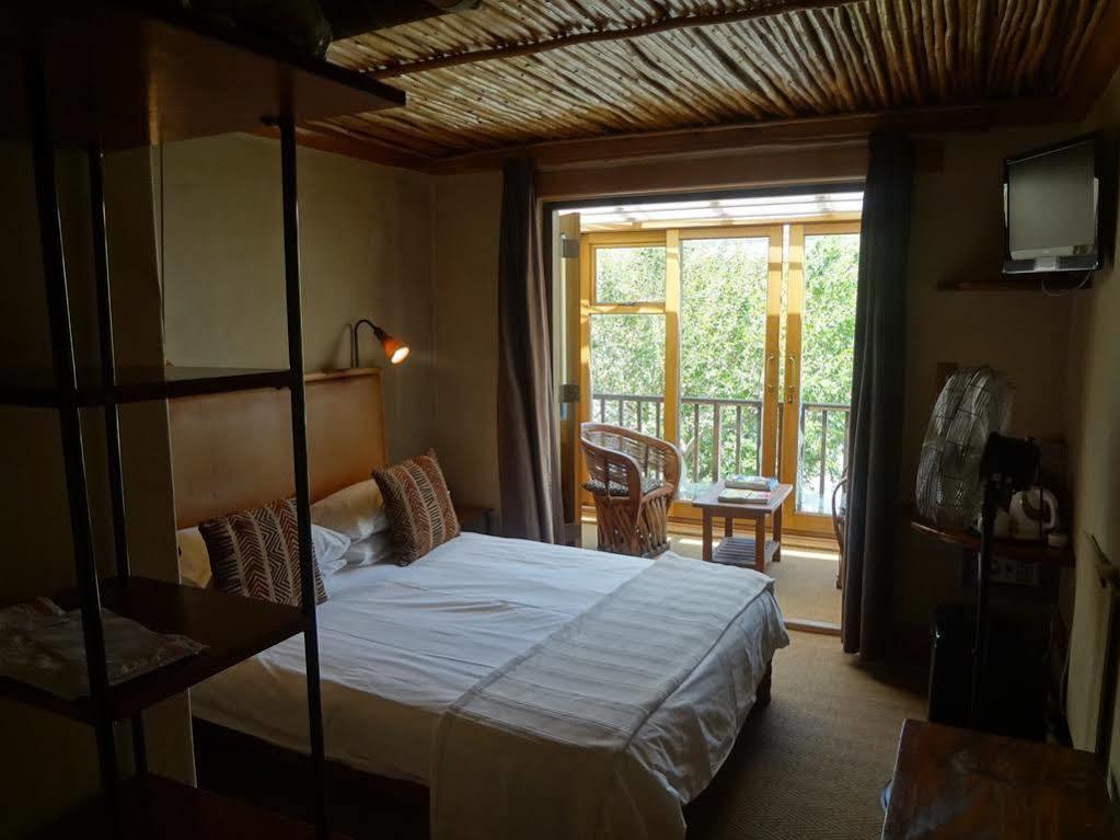Ikhaya Lodge Fokváros Kültér fotó